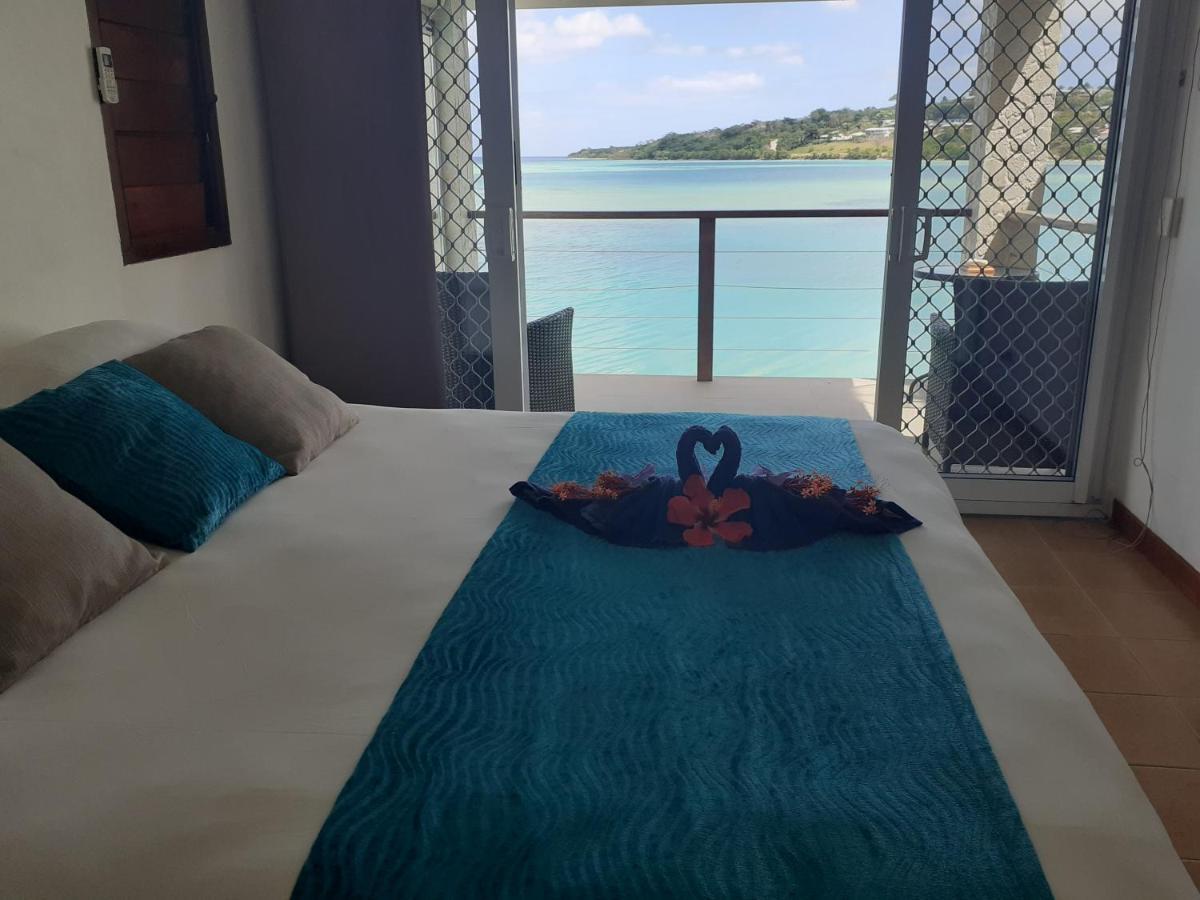 Moorings Hotel Порт-Вила Экстерьер фото